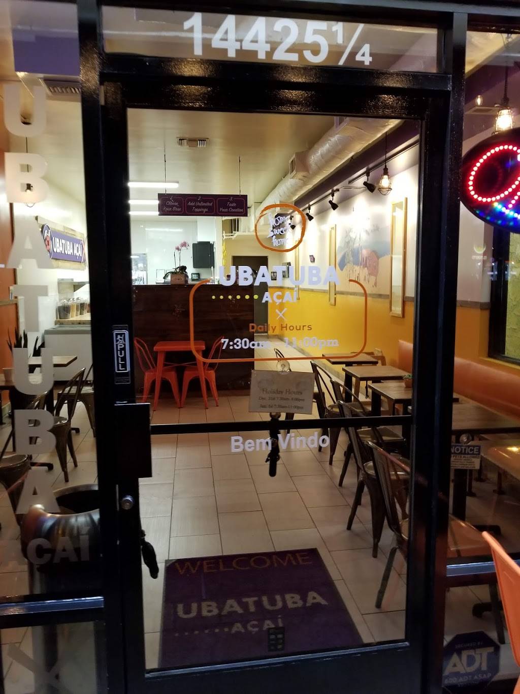 Ubatuba Acai X | restaurant | 14425 Ventura Blvd, Sherman Oaks, CA 91423, USA | 8186973667 OR +1 818-697-3667