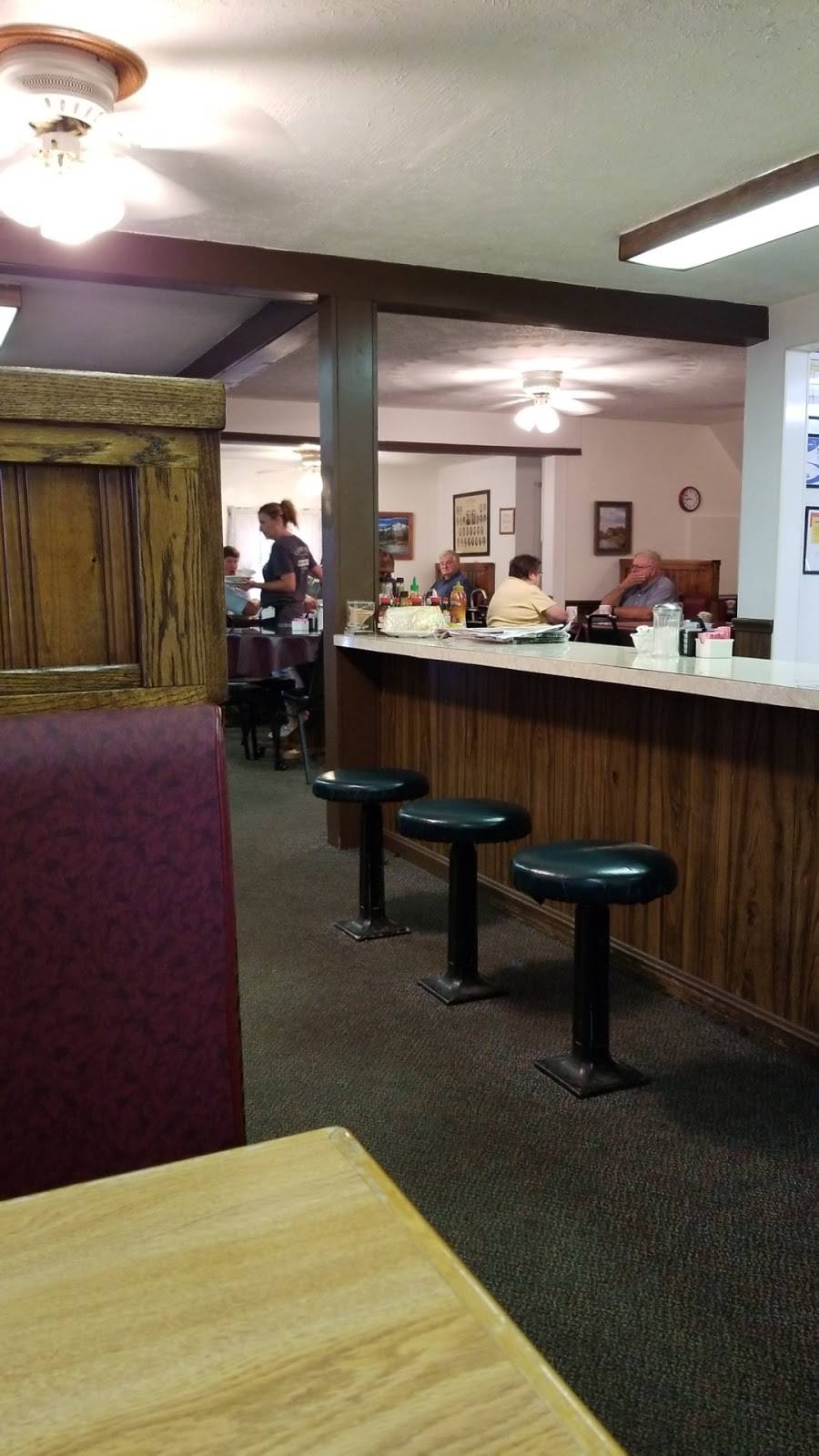 Candles Kitchen | restaurant | 13435 Ravenna Ave NE, Hartville, OH 44632, USA | 3309353000 OR +1 330-935-3000