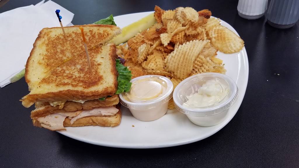 Jeffs Club House | restaurant | 2801 Old Greenwood Rd #16, Fort Smith, AR 72903, USA | 4793089123 OR +1 479-308-9123