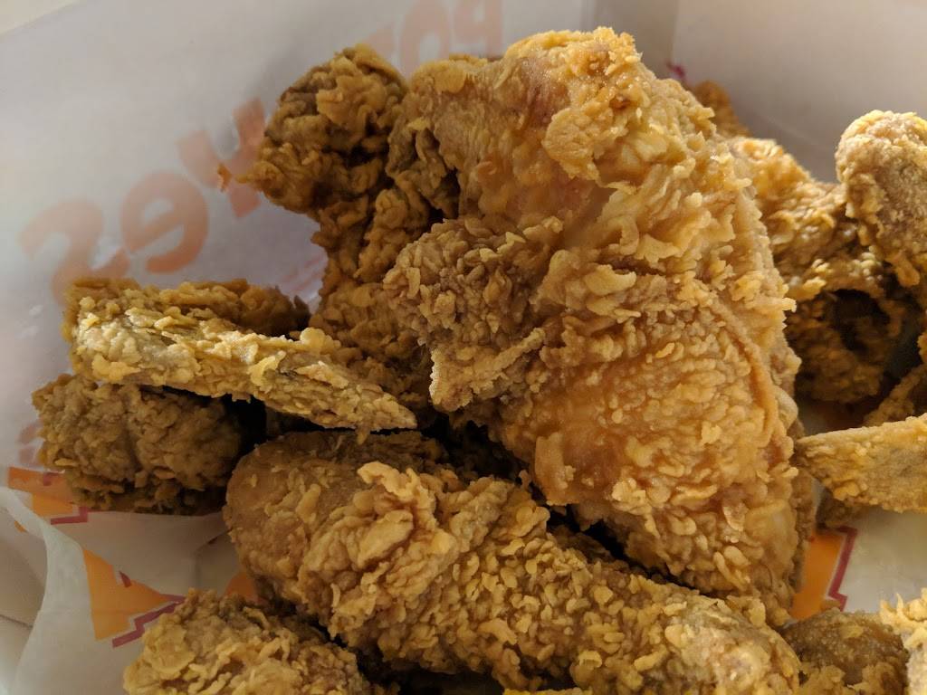 Popeyes Louisiana Kitchen | restaurant | 14611 SE McLoughlin Blvd, Portland, OR 97267, USA | 5033057631 OR +1 503-305-7631