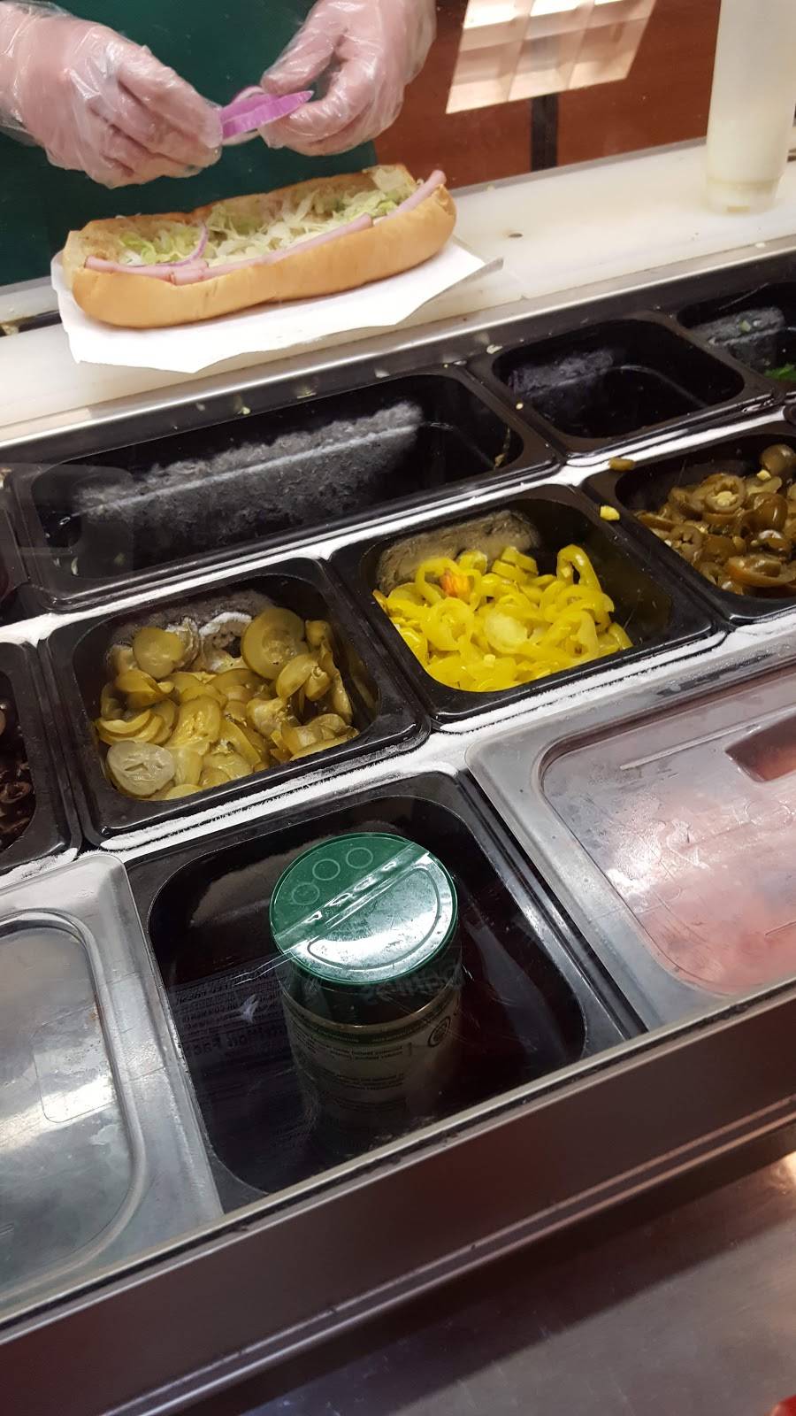 Subway | restaurant | 98 Stoneridge Dr N, Ruckersville, VA 22968, USA | 4349857575 OR +1 434-985-7575