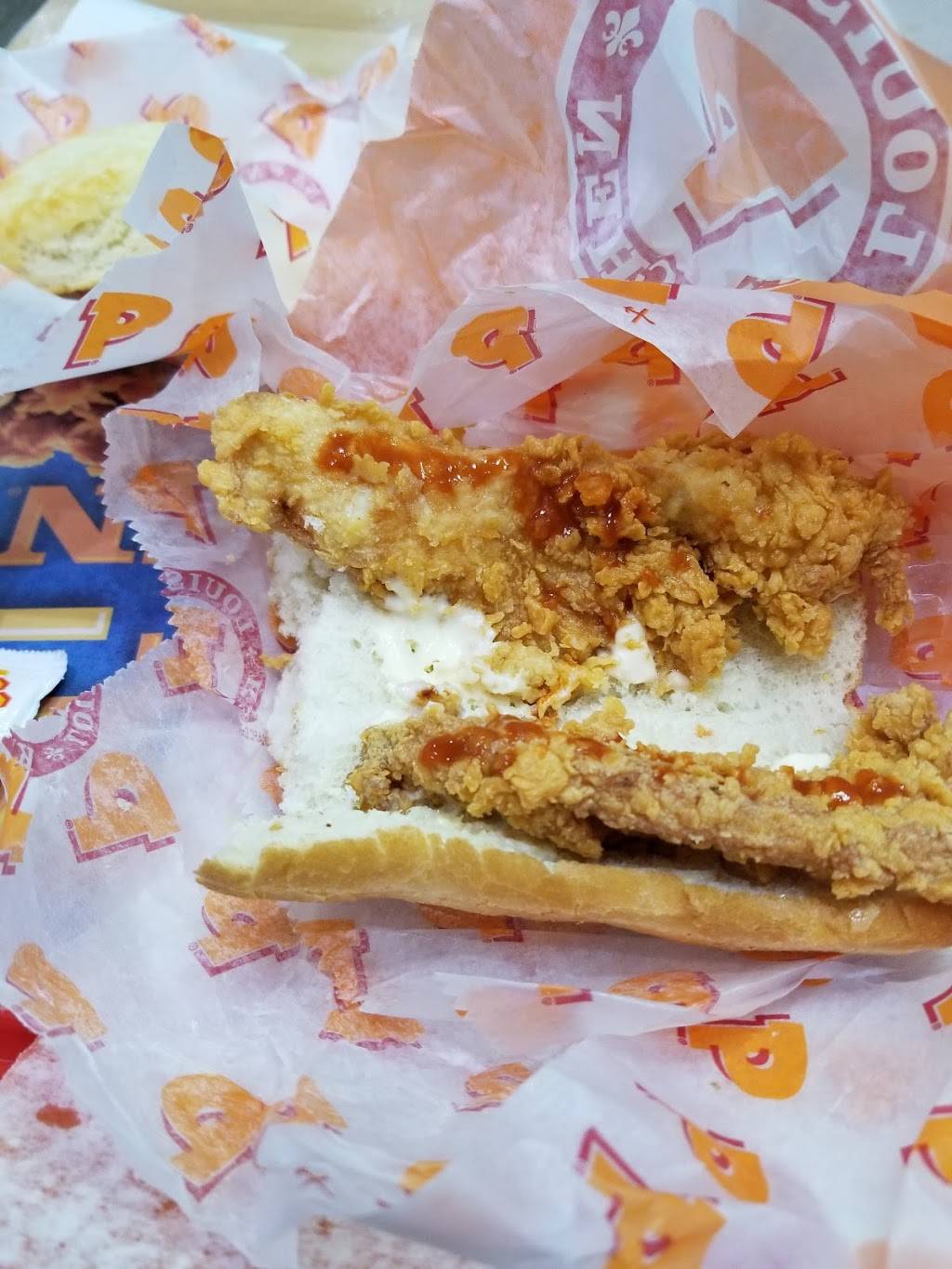 Popeyes Louisiana Kitchen | restaurant | 985 Market Pl Blvd, Cumming, GA 30041, USA | 4702978113 OR +1 470-297-8113