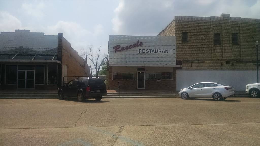 Rascals Restaurant | restaurant | 117 W Louisiana Ave, Vivian, LA 71082, USA | 3183755292 OR +1 318-375-5292