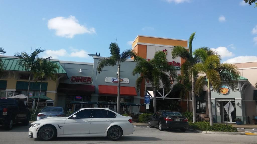 Harbor Shops | shopping mall | 1900- 1947 Cordova Rd, Fort Lauderdale, FL 33316, USA | 9545244578 OR +1 954-524-4578