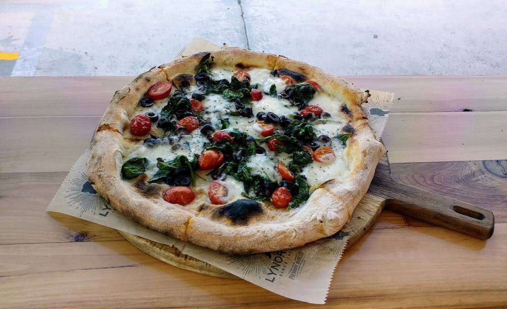 Lynoras Market And Deli | restaurant | 3301 S Dixie Hwy, West Palm Beach, FL 33405, USA | 5614443932 OR +1 561-444-3932