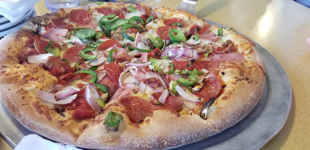 Old Chicago | restaurant | 4110 N Academy Blvd, Colorado Springs, CO 80918, USA | 7195360633 OR +1 719-536-0633