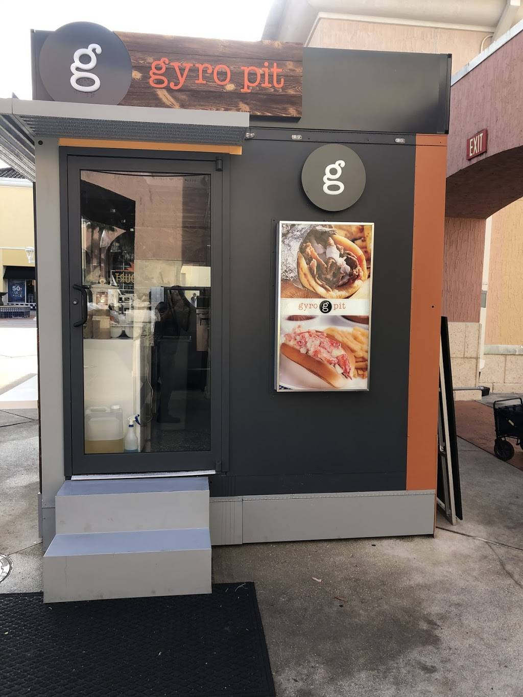 Gyro Pit | restaurant | 8200 Vineland Ave #275, Bay Lake, FL 32821, USA | 4072422259 OR +1 407-242-2259