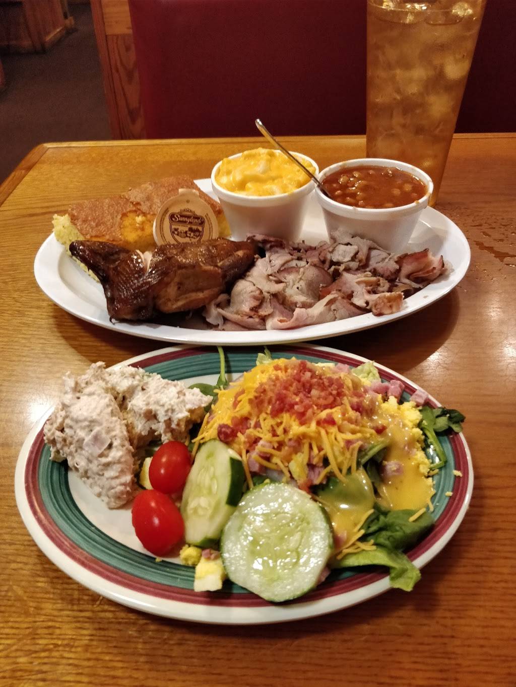 Johnnys Bar-B-Q & Catering | restaurant | 7411 State Rd 21, Keystone Heights, FL 32656, USA | 3524734445 OR +1 352-473-4445