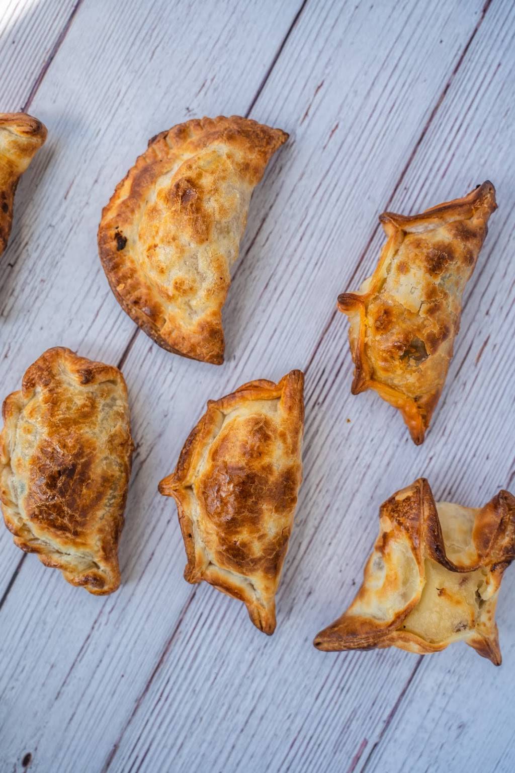 Felix Handmade Empanadas | meal takeaway | 1115 N Brevard St UNIT 3, Charlotte, NC 28206, USA | 7048866049 OR +1 704-886-6049