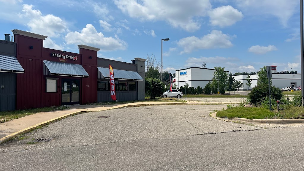 Shaking crab | restaurant | 700 M L King Dr, Portage, MI 49024, USA | 2693246988 OR +1 269-324-6988