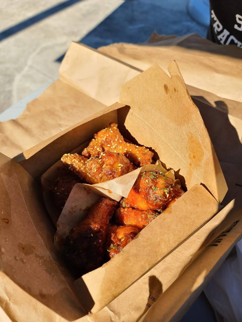 SEOULSIDE WINGS | restaurant | 10090 Long Point Rd, Houston, TX 77080, USA | 7139090112 OR +1 713-909-0112