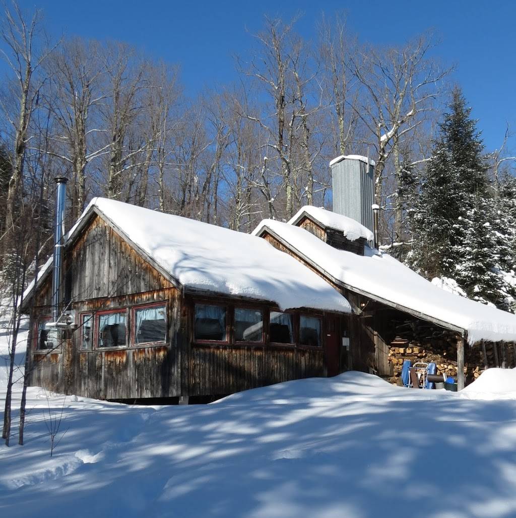 Érablière Au Tournant des Saisons | restaurant | 454 10e Rang E, Bonsecours, QC J0E 1H0, Canada | 4505325388 OR +1 450-532-5388