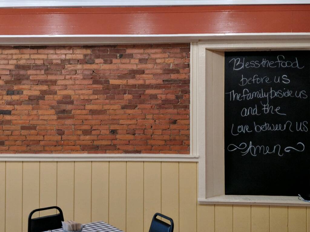 J&Ts Pizza Corner | restaurant | 2702 Main St, Piffard, NY 14533, USA | 5855194448 OR +1 585-519-4448