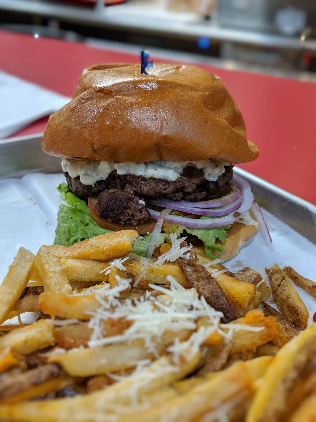 Alfreds Burger House | restaurant | 723 Telephone Rd, Houston, TX 77023, USA | 8325827324 OR +1 832-582-7324