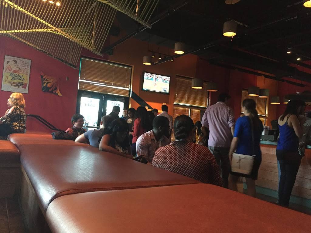 Shark Bar | restaurant | 1340 Grand Blvd, Kansas City, MO 64106, USA | 8164428140 OR +1 816-442-8140