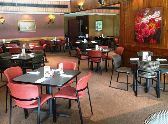 The Western Spur Restaurant/Natchez Trace Pin Oak Lodge | restaurant | 567 Pin Oak Lodge Rd, Wildersville, TN 38388, USA | 7319688176 OR +1 731-968-8176