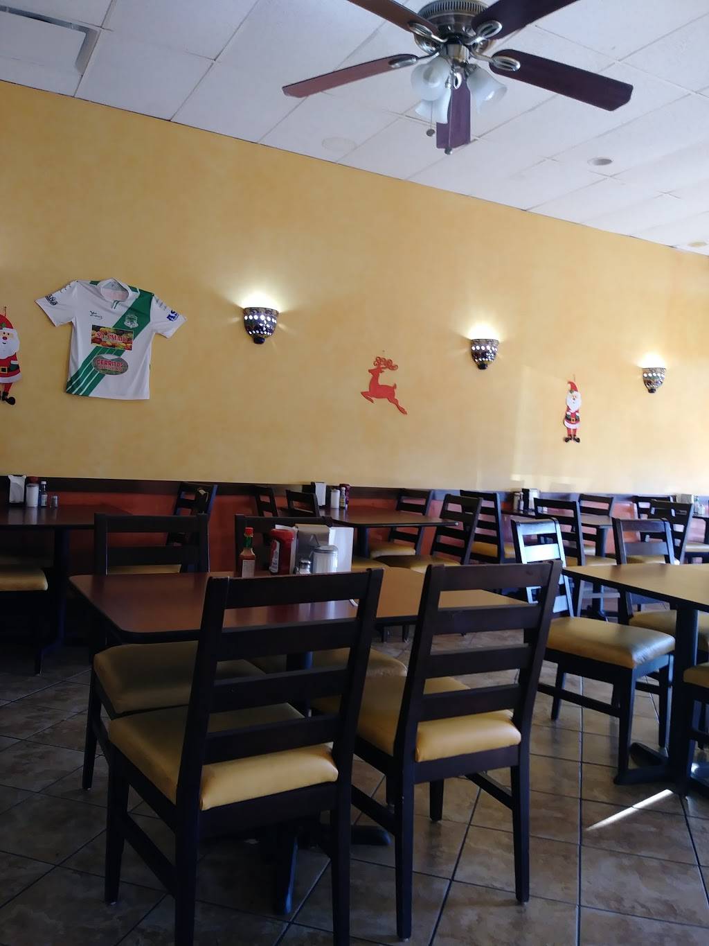 Cerritos Restaurant | restaurant | 7559 Ritchie Hwy, Glen Burnie, MD 21060, USA | 4104242282 OR +1 410-424-2282