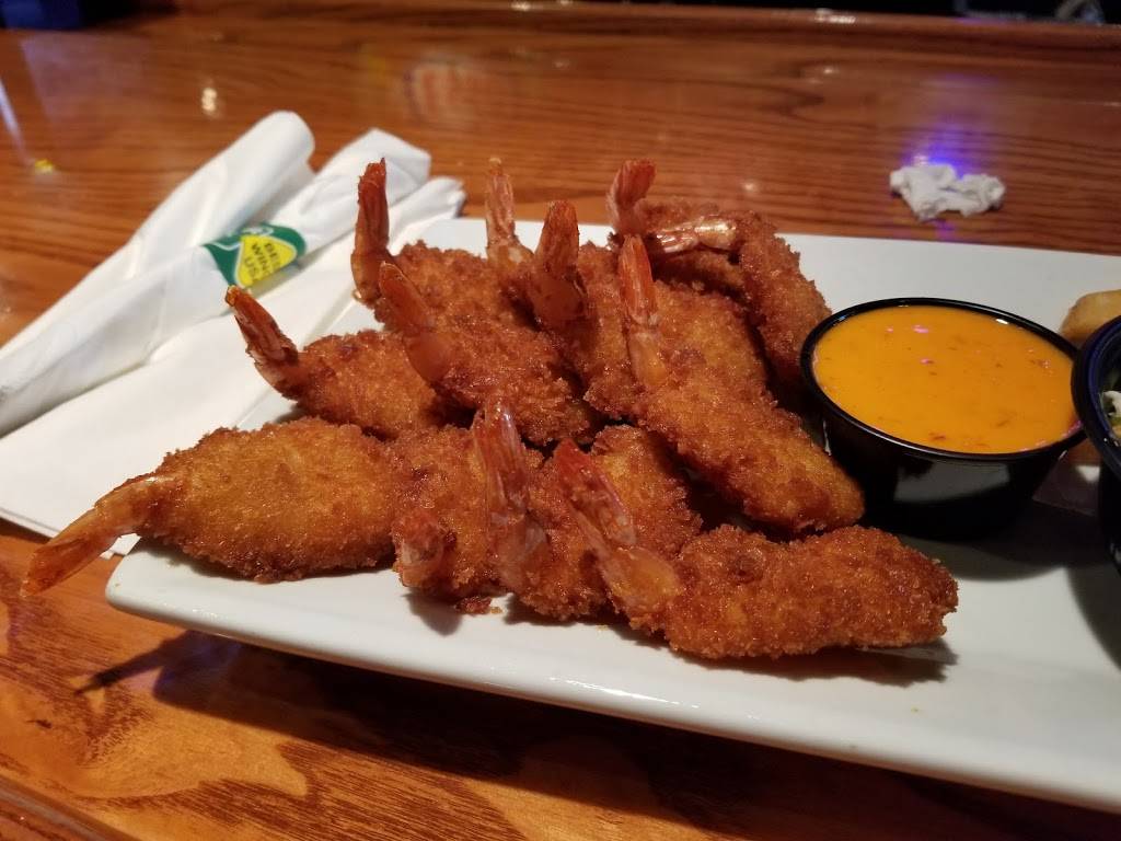 Quaker Steak & Lube | restaurant | 10 Chrome Dr, Greenville, SC 29615, USA | 8646789464 OR +1 864-678-9464