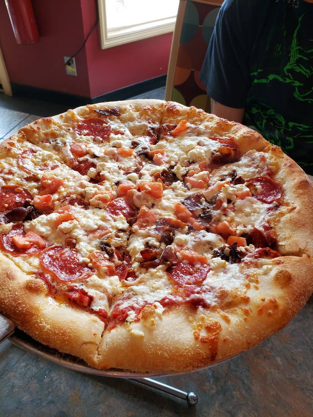 Dazzos Pizzeria | restaurant | 710 S Gay St, Knoxville, TN 37902, USA | 8655252105 OR +1 865-525-2105