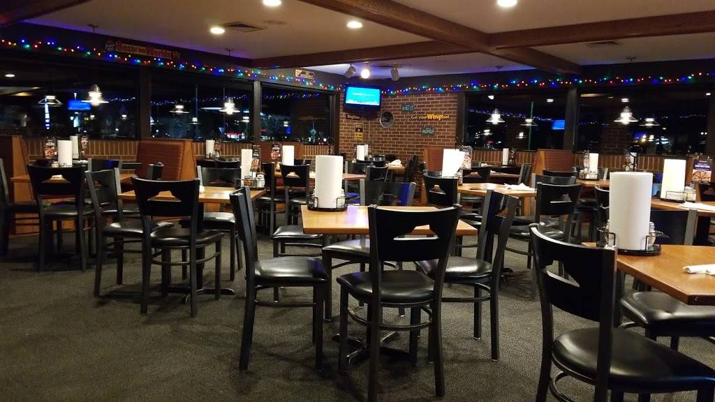 Pizza Hut | meal takeaway | 207 Northside Dr, Bennington, VT 05201, USA | 8024477980 OR +1 802-447-7980