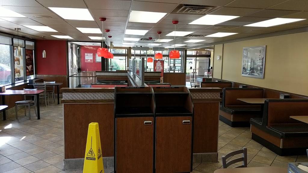 Hardees | restaurant | 8601 Allisonville Rd, Indianapolis, IN 46250, USA | 3178424569 OR +1 317-842-4569