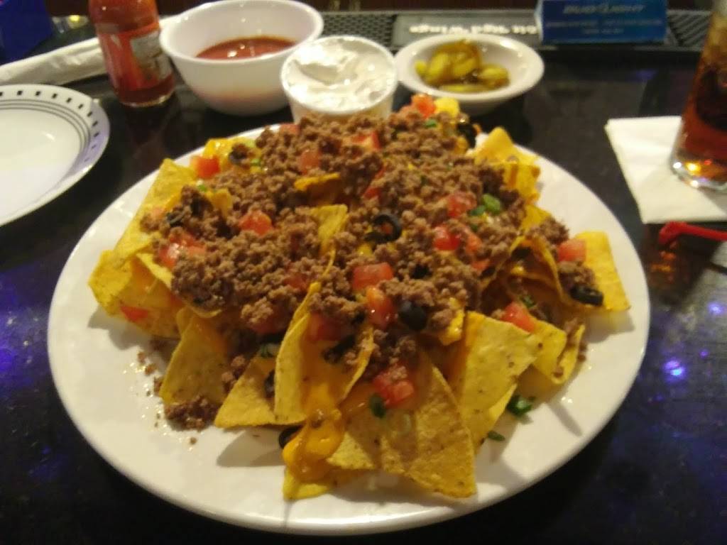 Gratiot Huddle Sports Bar & Grill | restaurant | 31327 Gratiot Ave, Roseville, MI 48066, USA | 5862934500 OR +1 586-293-4500