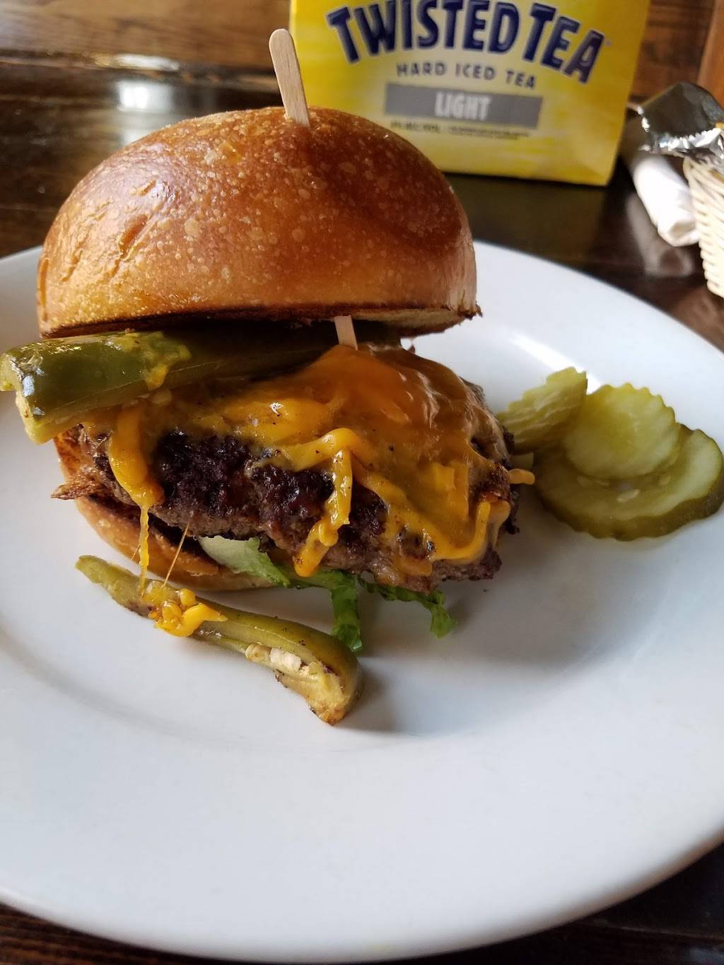 Green Rock Tavern | restaurant | 2546 E Lehigh Ave, Philadelphia, PA 19125, USA | 2155153072 OR +1 215-515-3072