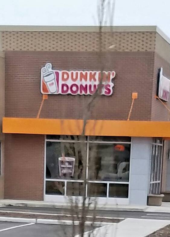 Dunkin | bakery | 415 N Nappanee St, Elkhart, IN 46514, USA | 5745844400 OR +1 574-584-4400