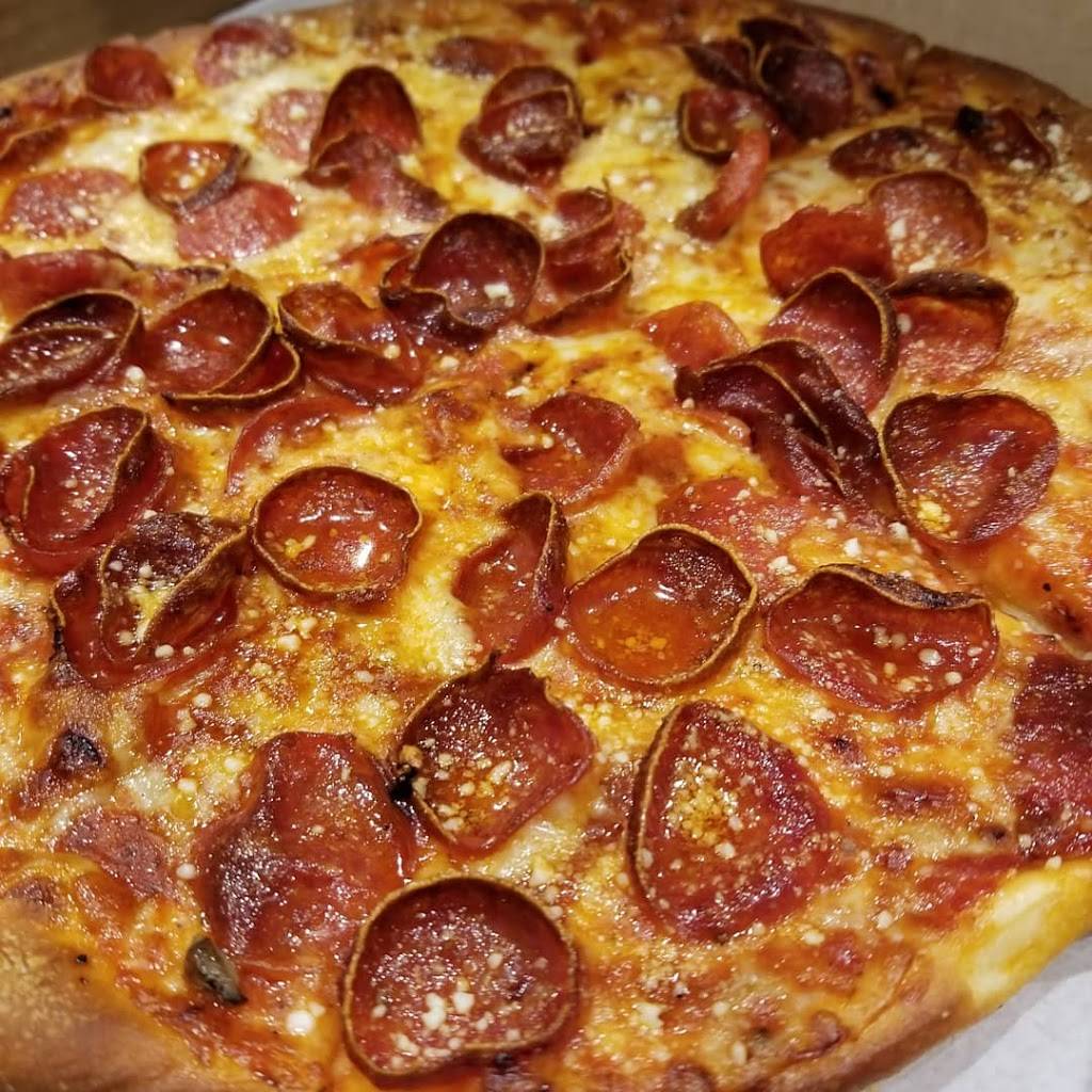 Antonios Real Italian Pizza | restaurant | 2906 Center Rd, Brunswick, OH 44212, USA | 3307413730 OR +1 330-741-3730