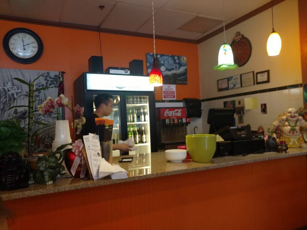 Pho Crazy | restaurant | 320 W 3rd St, Santa Rosa, CA 95401, USA | 7075954447 OR +1 707-595-4447