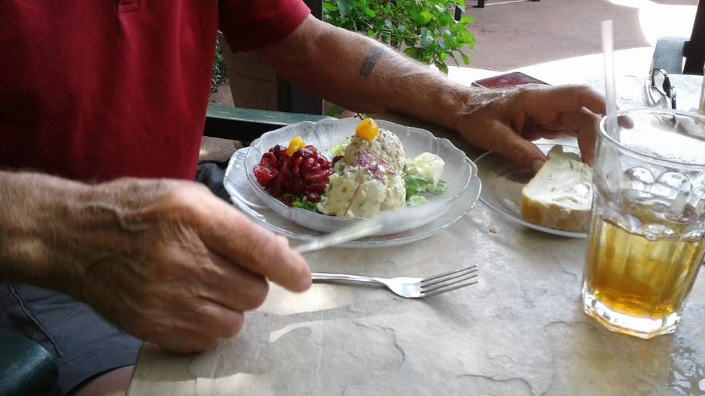 The Purple Foot | restaurant | 1035 W Broad St, Waynesboro, VA 22980, USA | 5409429463 OR +1 540-942-9463