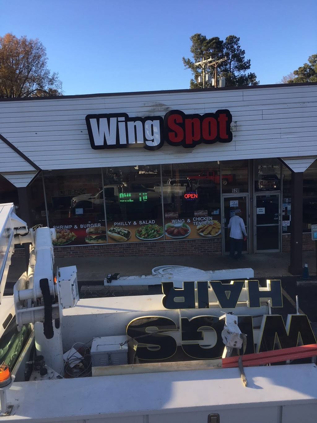 Wing Spot | restaurant | 520 Mills Ave, Greenville, SC 29605, USA | 8645202459 OR +1 864-520-2459