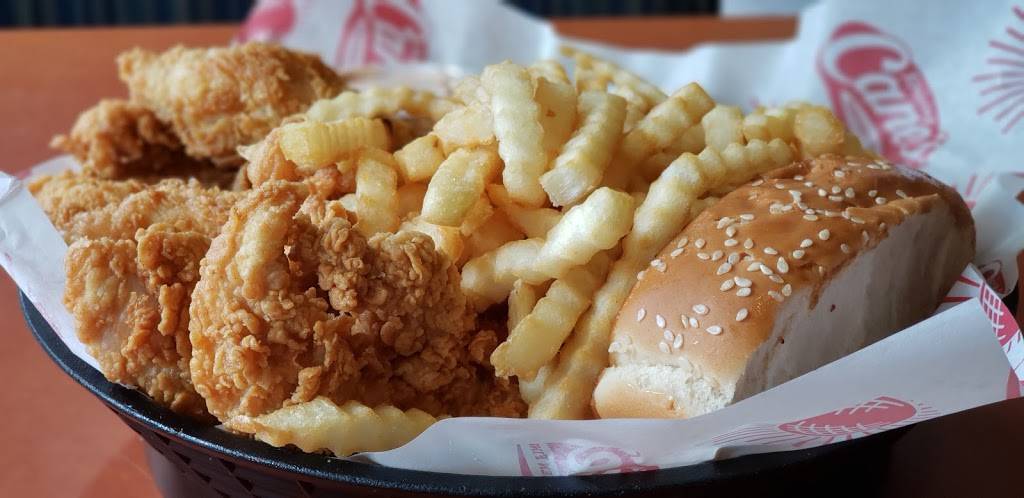 Raising Canes Chicken Fingers | meal takeaway | 1777 N Hwy 17, Mt Pleasant, SC 29464, USA | 8436062999 OR +1 843-606-2999