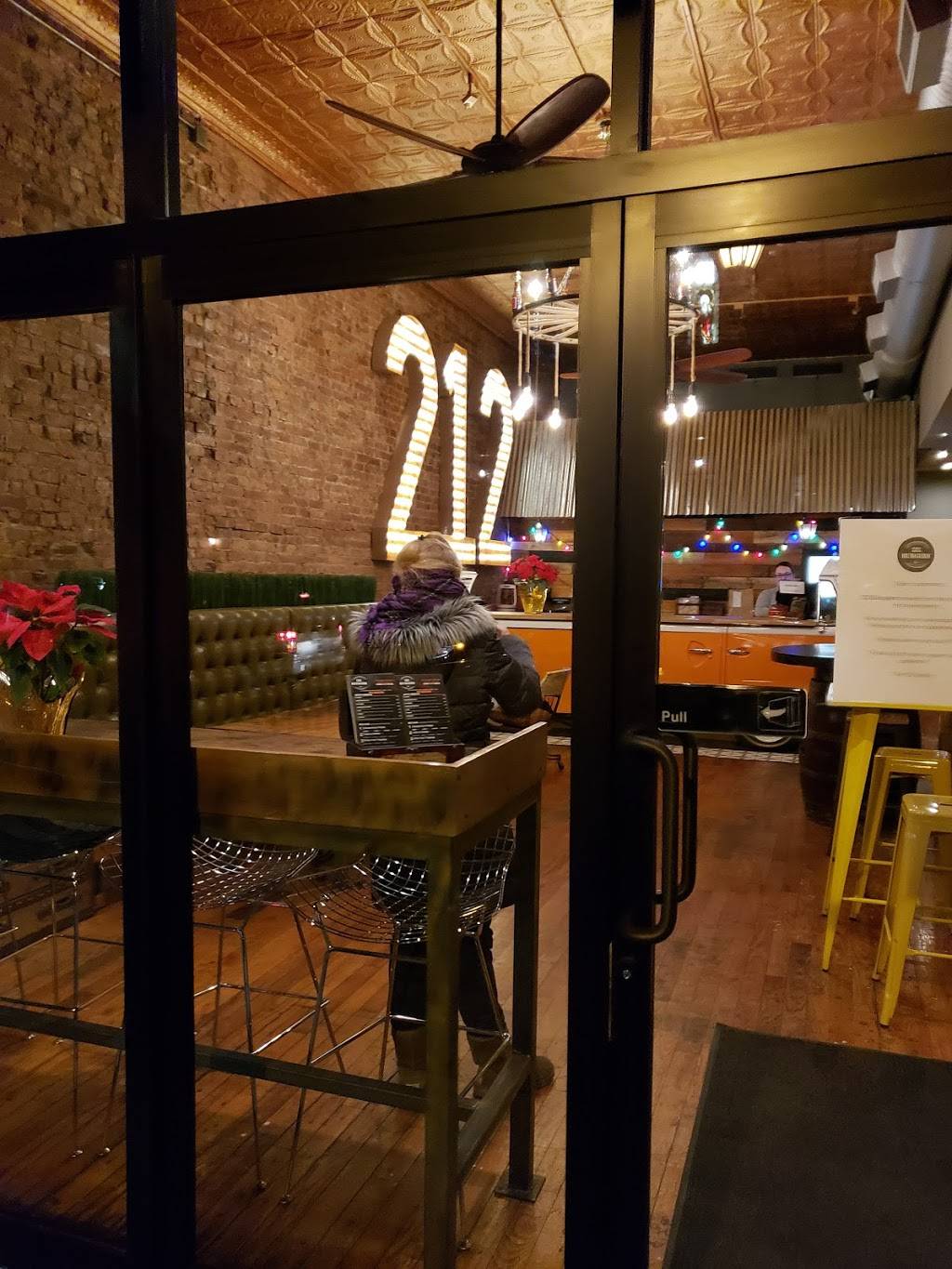 212 Burgers | restaurant | 252 Prospect Park West, Brooklyn, NY 11215, USA | 8883472747 OR +1 888-347-2747