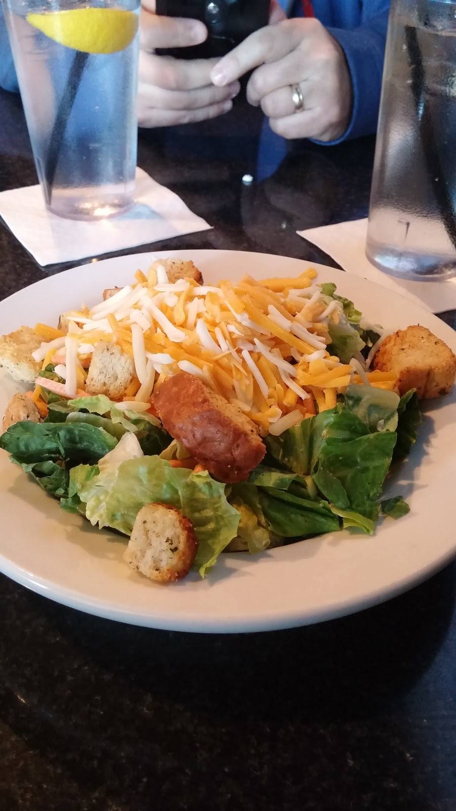 Barretts Alehouse Fall River | restaurant | 4171 N Main St, Fall River, MA 02720, USA | 5086743600 OR +1 508-674-3600