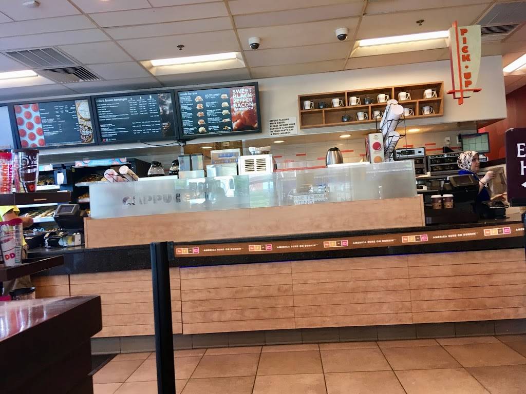 Dunkin | bakery | 200 Seaport Blvd, Boston, MA 02210, USA | 6172049069 OR +1 617-204-9069