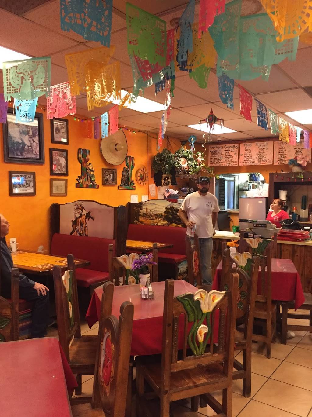 Rustys Pizza Parlor | restaurant | 10824 Rosedale Highway, Calloway Dr, Bakersfield, CA 93312, USA | 6618355555 OR +1 661-835-5555