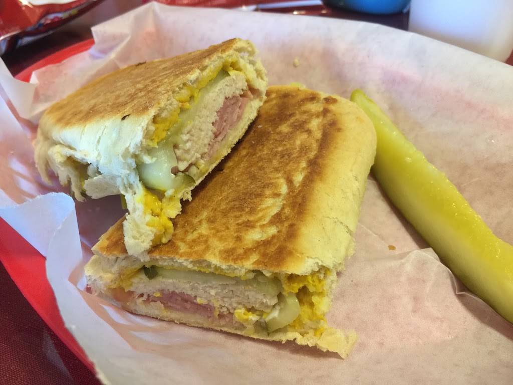 Maximillians Cafe | restaurant | 1695 10th St, Sarasota, FL 34236, USA | 9413300245 OR +1 941-330-0245