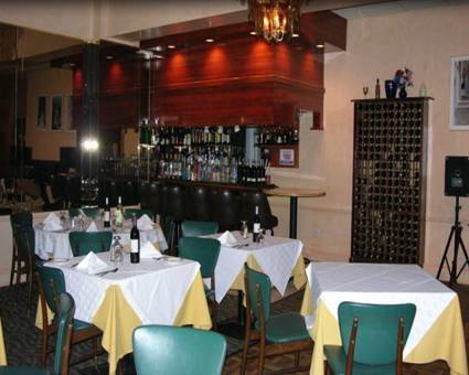 Lucianos | restaurant | 2192 Central Park Ave, Yonkers, NY 10710, USA | 9149615550 OR +1 914-961-5550