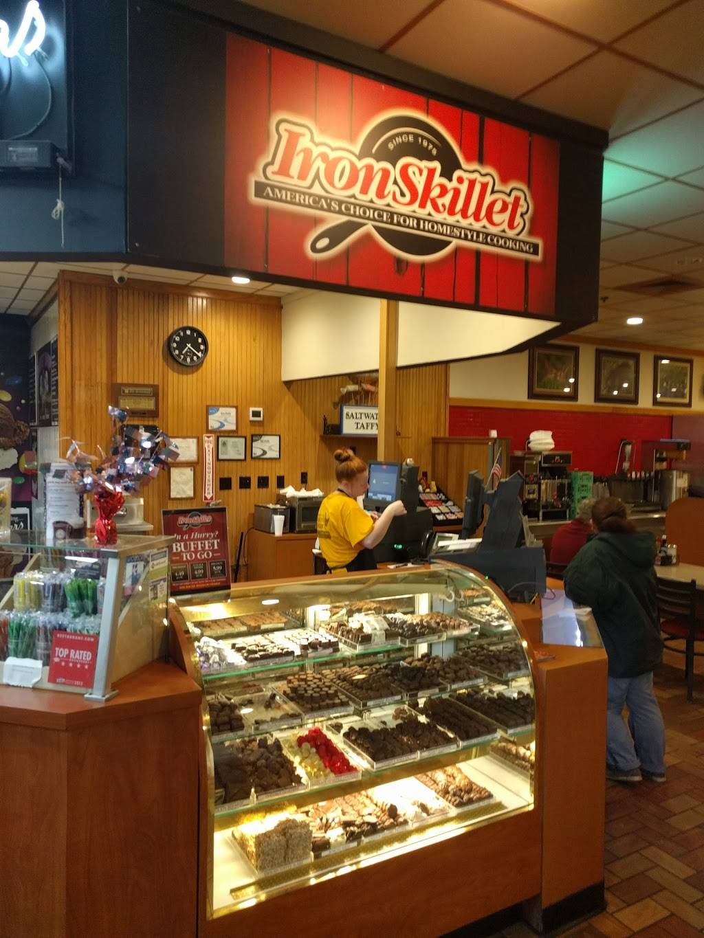 Iron Skillet Restaurant | restaurant | 402 Rising Sun Rd, Fieldsboro, NJ 08505, USA | 6092986070 OR +1 609-298-6070