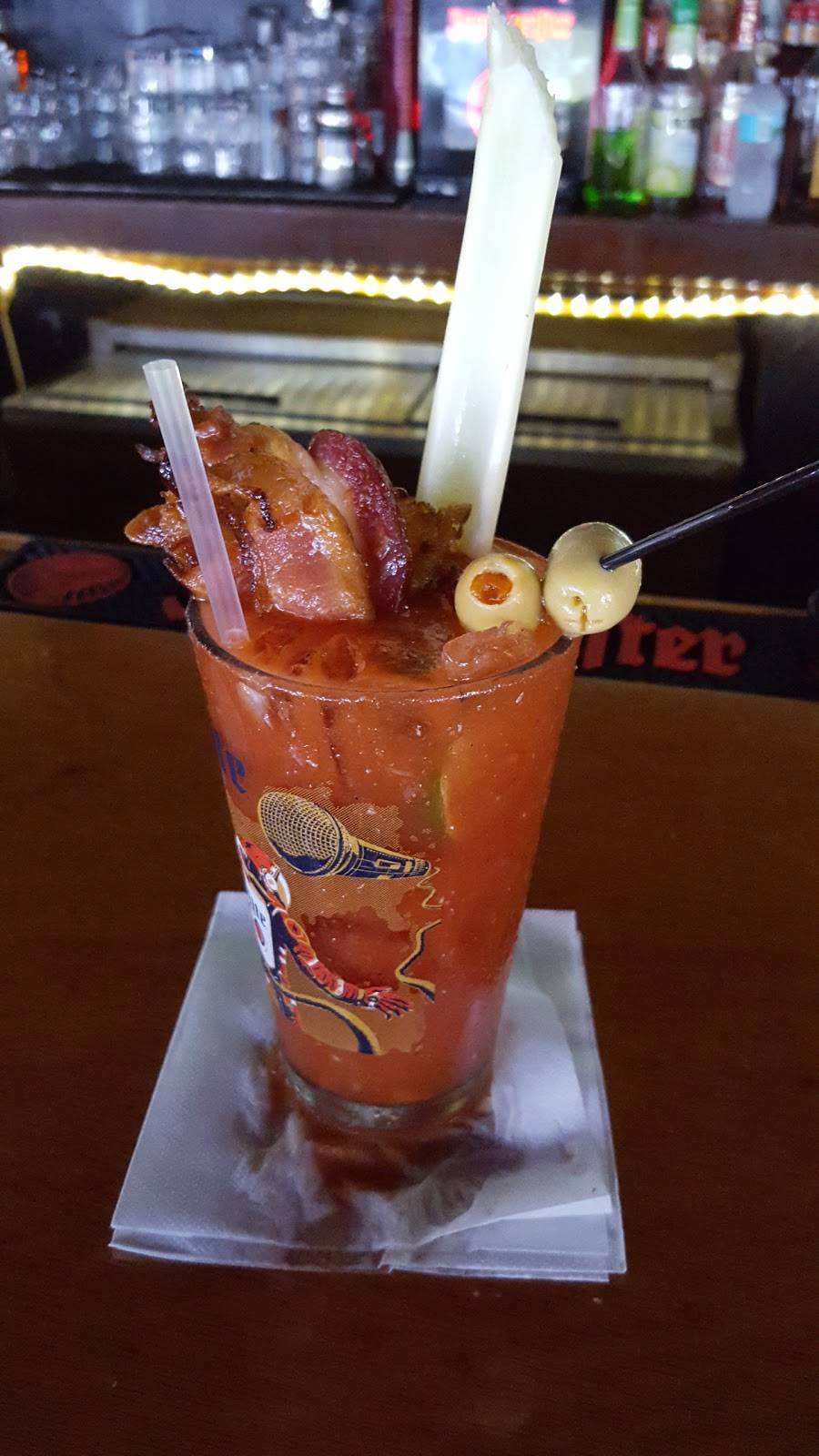 The Long Bar Pub & Grill | restaurant | 4701 Normandy Dr, Tampa, FL 33615, USA | 8138909059 OR +1 813-890-9059