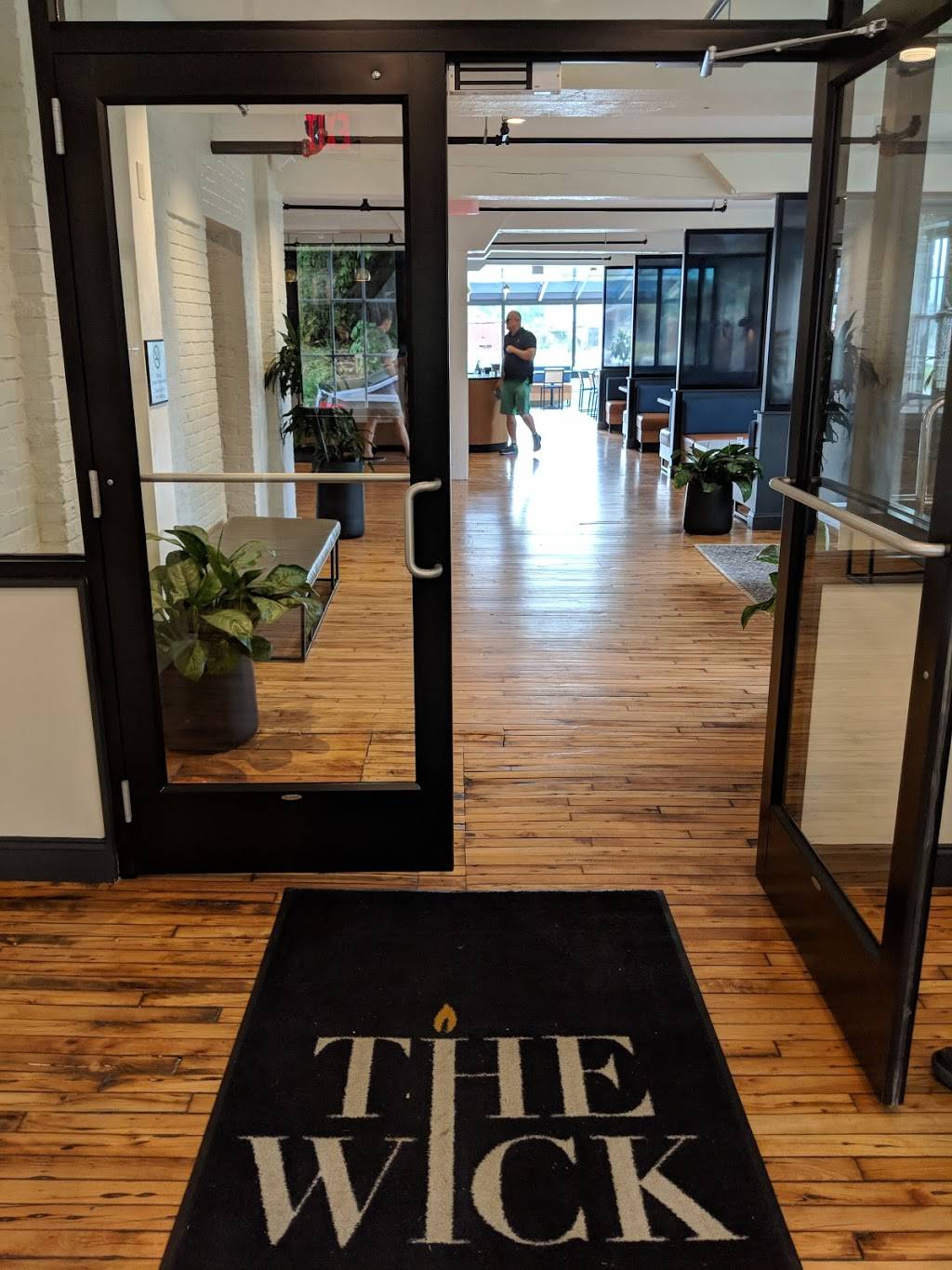 The Wick Restaurant and Lobby bar | restaurant | 41 Cross St, Hudson, NY 12534, USA | 5182496825 OR +1 518-249-6825