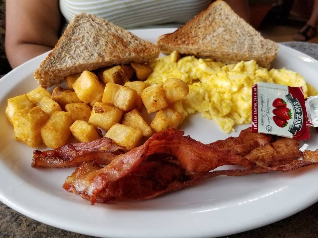 Giggling Tomatoes Restaurant | restaurant | 7920 Hurontario St, Brampton, ON L6Y 0C7, Canada | 9052161659 OR +1 905-216-1659