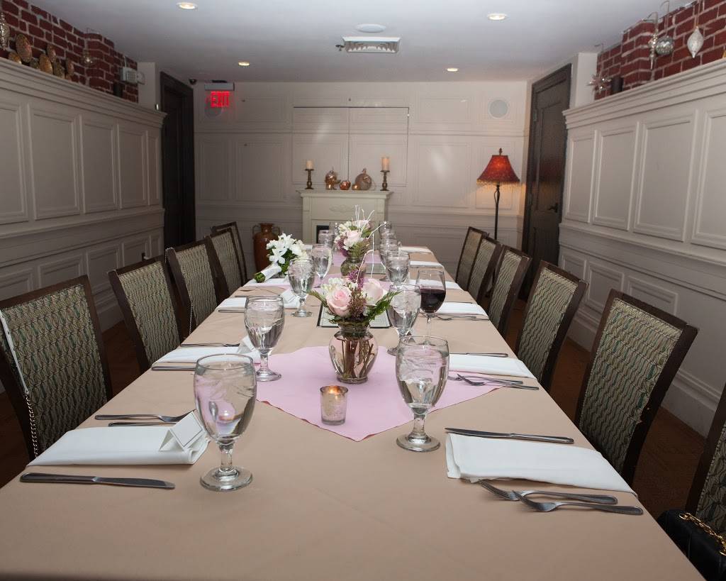 Abby Park | restaurant | 550 Adams St, Milton, MA 02186, USA | 6176968700 OR +1 617-696-8700