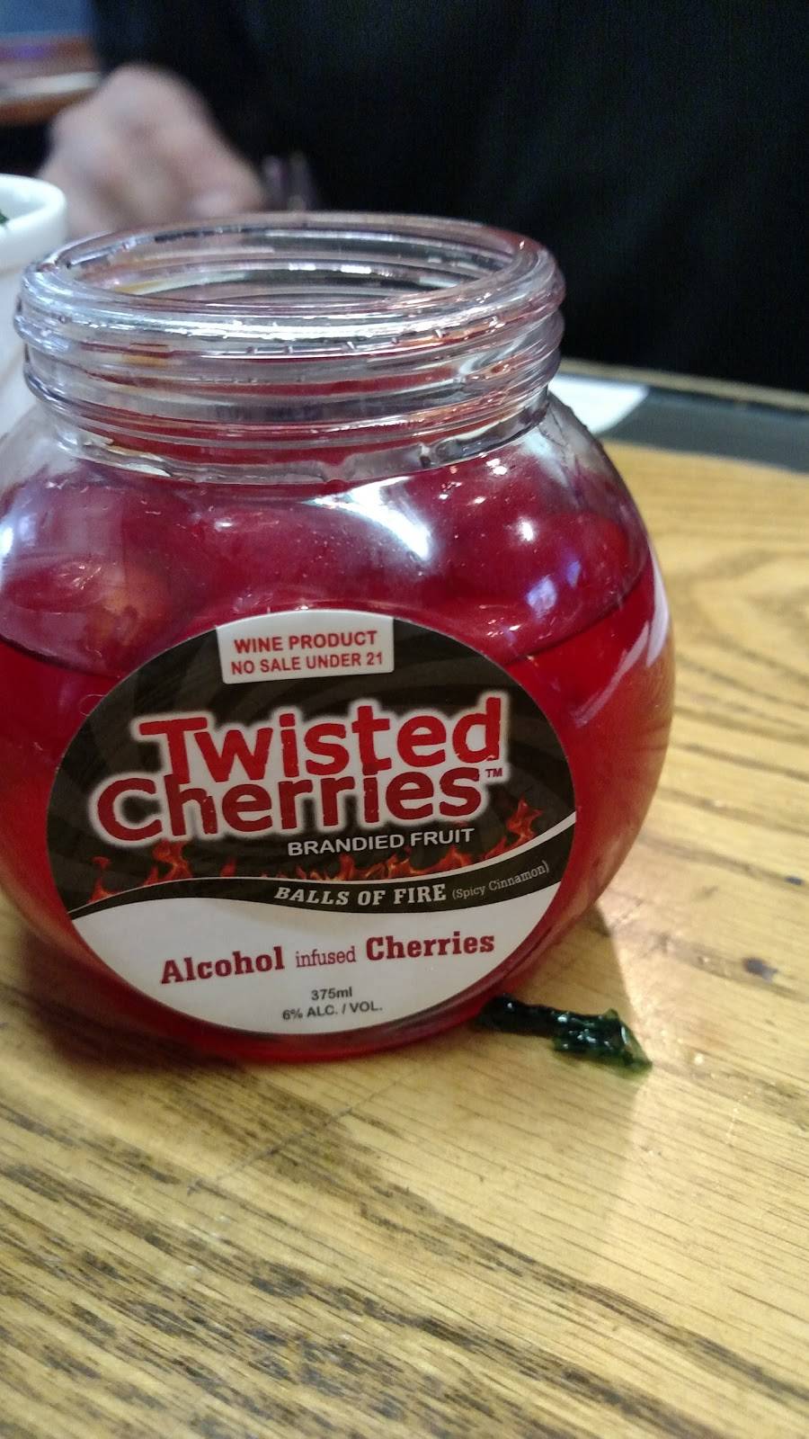 Quigleys Food & Drink | restaurant | 1602, 593 Columbia Turnpike, East Greenbush, NY 12061, USA | 5184772495 OR +1 518-477-2495