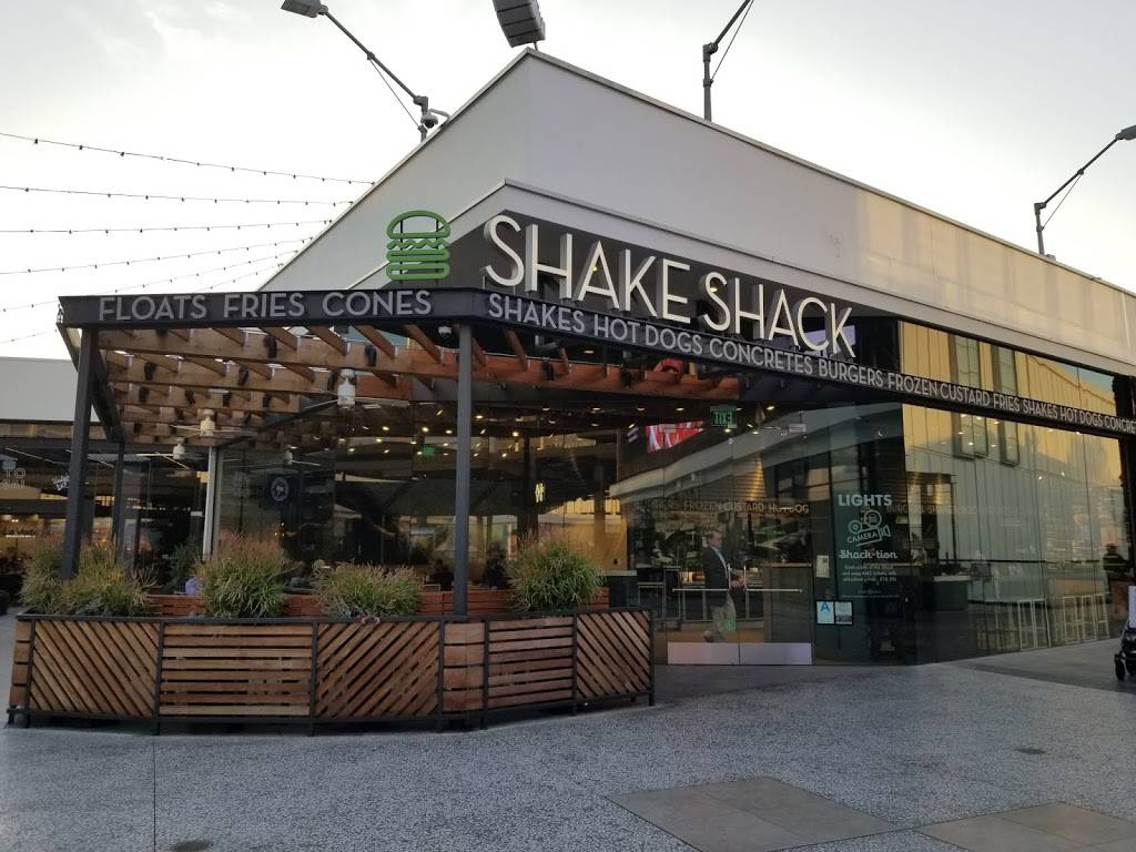 Shake Shack | restaurant | 10250 CA-2, Los Angeles, CA 90067, USA | 4242180076 OR +1 424-218-0076