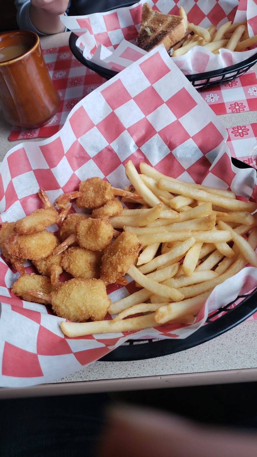 Swedes Restaurant | restaurant | 89 W Grand Ledge Hwy, Mulliken, MI 48861, USA | 5176498941 OR +1 517-649-8941