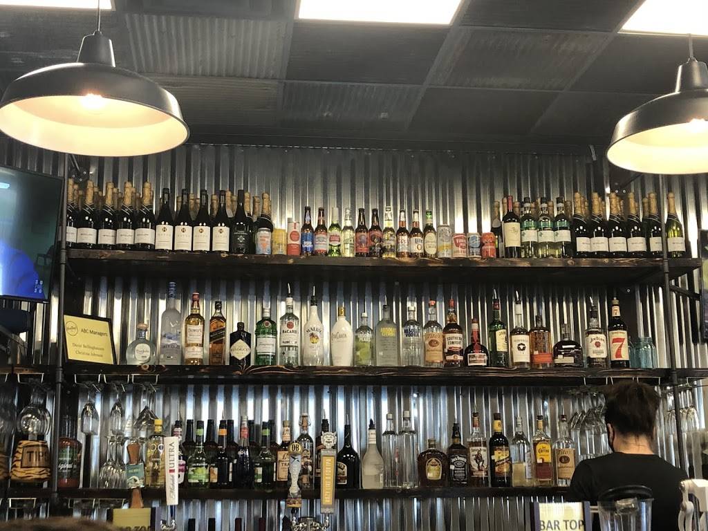 Huntleys Place | restaurant | 1581 General Booth Blvd, Virginia Beach, VA 23454, USA | 7576007730 OR +1 757-600-7730