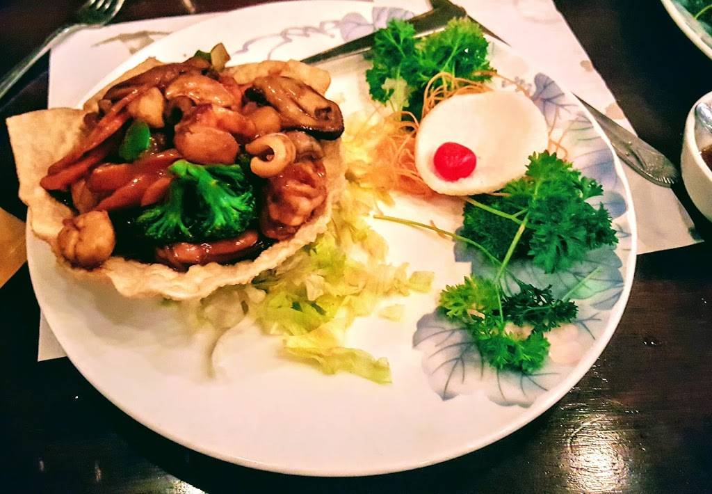 Golden Ginger | restaurant | 225 Main St, Wilmington, MA 01887, USA | 9789883999 OR +1 978-988-3999