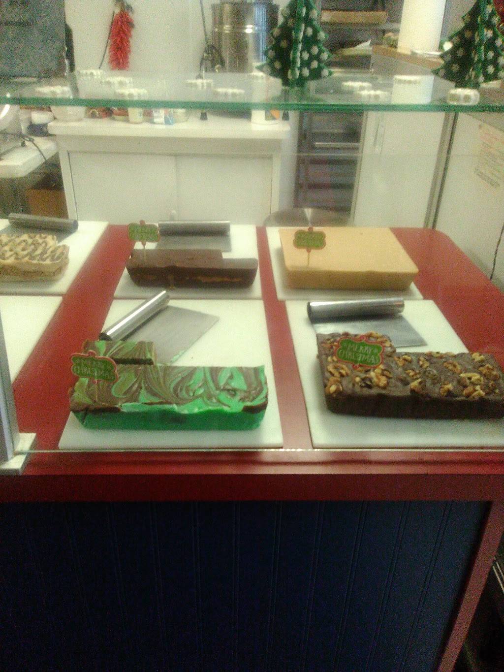 Bradens Cafe and Sweets | meal takeaway | 115 W Main St, St Paris, OH 43072, USA | 9376634512 OR +1 937-663-4512